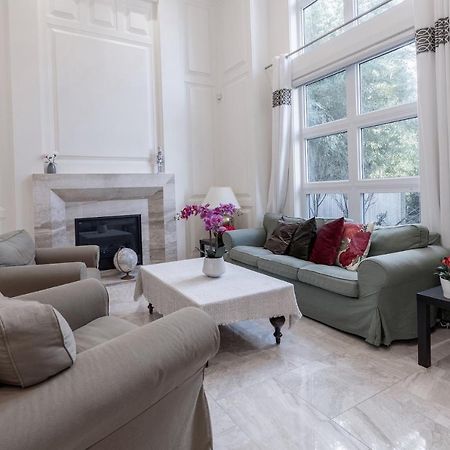 Luxurious Private Rooms In ריצ'מונד מראה חיצוני תמונה